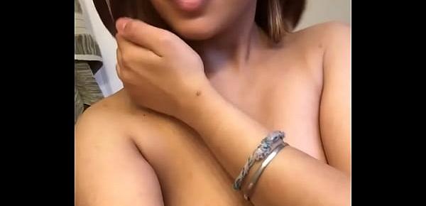  Desi NRI Girl Hot Nude Body Selfie Video